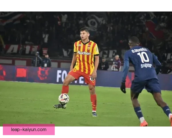 马蒂·卡什表现稳健，助力球队在英超联赛中保持竞争力增强状态